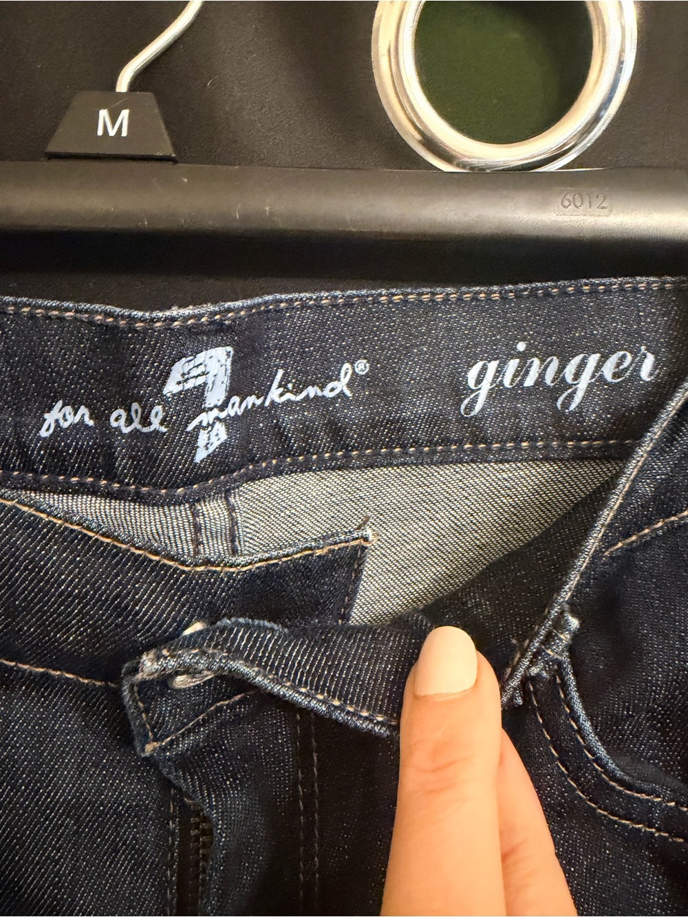 7 For All Mankind Ginger Dark Wash Wide Leg Flare Jeans Size 30 - Picture 3 of 6